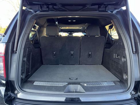 Certified 2023 Chevrolet Suburban RST w/ Luxury Package image 9