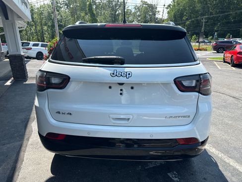 Used 2023 Jeep Compass Limited w/ Elite Group AWD/4WD image 4