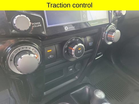 Used 2022 Toyota 4Runner TRD Off-Road Premium w/ TRD Black Wheel Package (TMS) AWD/4WD image 18