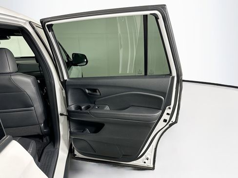 Used 2023 Honda Passport EX-L image 29