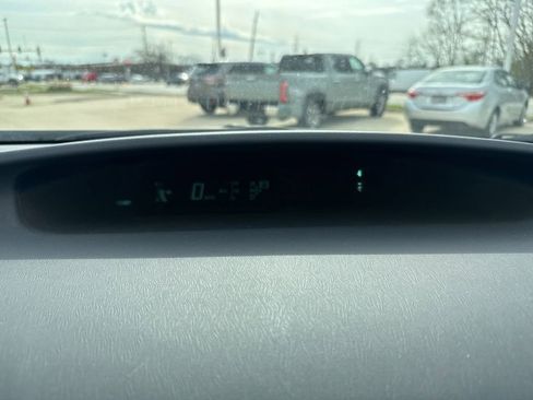 Used 2015 Toyota Prius Two image 19