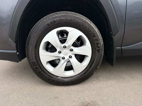 Used 2023 Toyota RAV4 LE AWD/4WD image 35