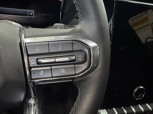 Used 2024 GMC Acadia Elevation w/ Black Edition image 25