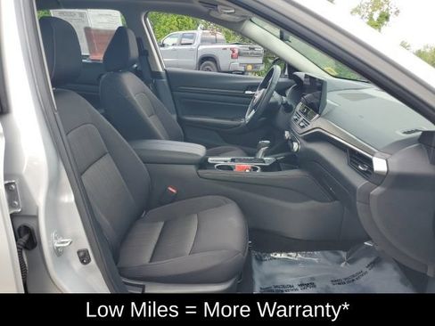 Certified 2024 Nissan Altima 2.5 SV w/ SV Premium Package AWD/4WD image 11
