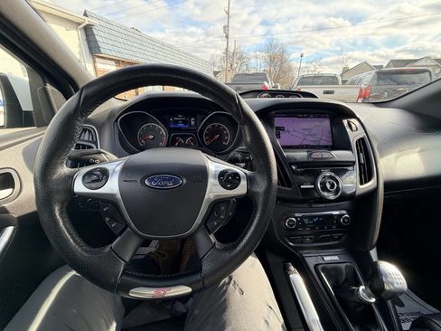 Used 2013 Ford Focus ST image 25