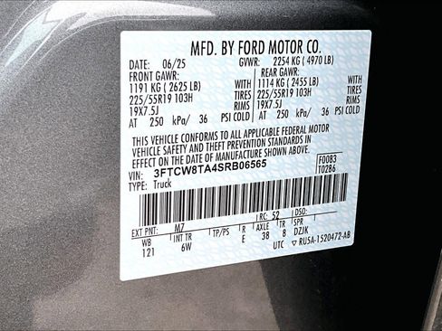 Used 2025 Ford Maverick Lobo AWD/4WD image 34