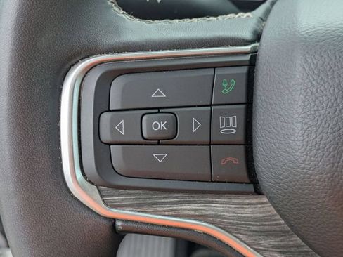 Used 2024 Jeep Wagoneer Series II w/ Flexible Seating Group RWD image 18