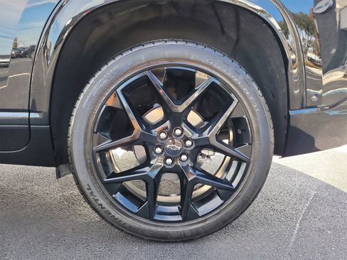 Used 2024 Chevrolet Traverse RS image 9