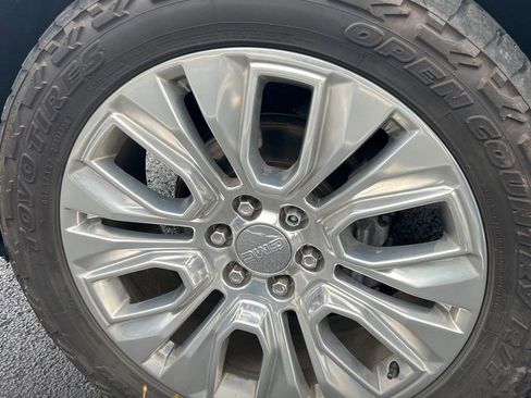 Used 2020 GMC Sierra 1500 Denali w/ Denali Ultimate Package image 12