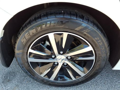 Used 2024 Honda Civic LX image 8