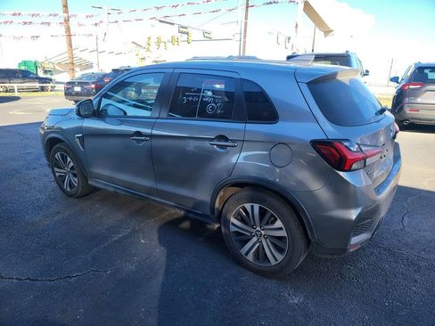 Used 2025 Mitsubishi Outlander Sport SE image 12