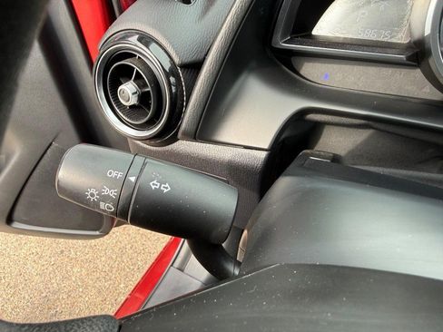 Used 2017 Toyota Yaris iA image 13