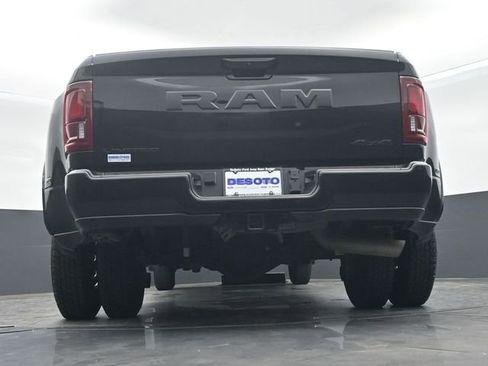 Used 2025 RAM 3500 Limited AWD/4WD image 55