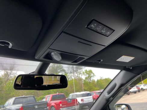 Used 2019 Dodge Grand Caravan SXT w/ Blacktop Package FWD image 20