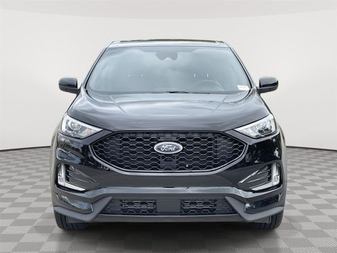 Certified 2023 Ford Edge ST-Line AWD/4WD image 4