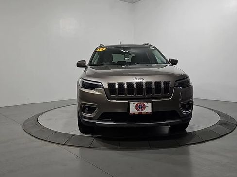 Used 2019 Jeep Cherokee Limited w/ Luxury Group AWD/4WD image 9