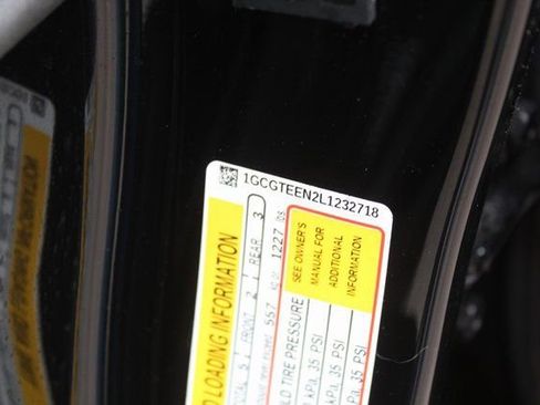 Used 2020 Chevrolet Colorado ZR2 w/ ZR2 Midnight Special Edition image 34