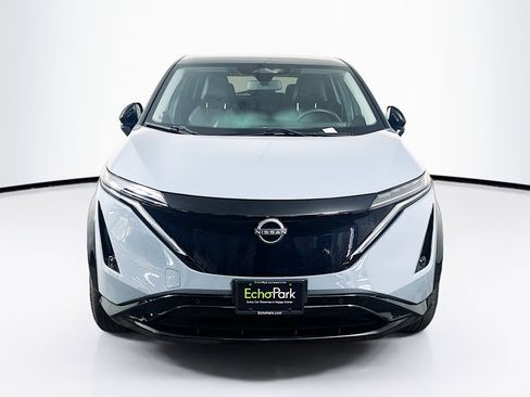 Used 2023 Nissan Ariya FWD image 2