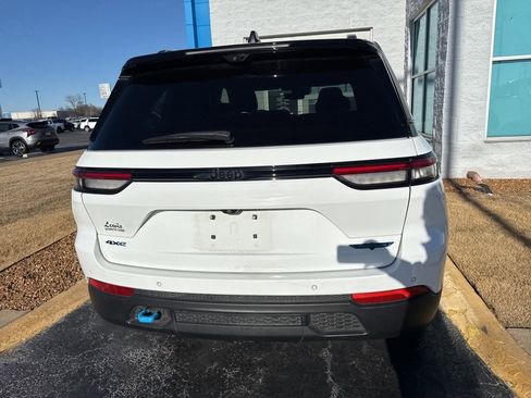 Used 2024 Jeep Grand Cherokee Trailhawk w/ Luxury Tech Group III image 6