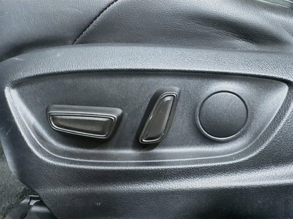 Used 2024 Toyota Corolla XSE FWD image 19