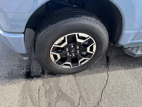 Used 2023 Ford F150 Lightning XLT image 15