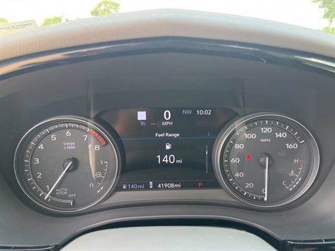 Used 2024 Cadillac XT6 Premium Luxury w/ Technology Package FWD image 22