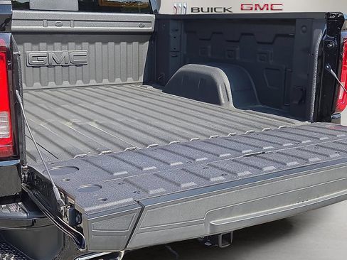 Used 2026 GMC Sierra 1500 Denali AWD/4WD image 18