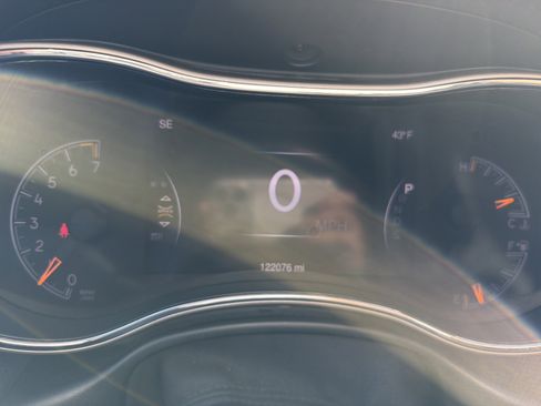 Used 2014 Jeep Grand Cherokee Limited image 12