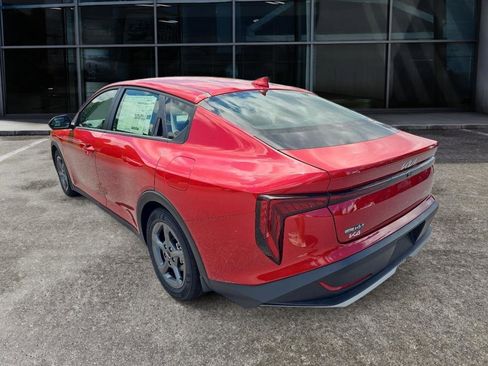 New 2025 Kia K4 LXS image 7