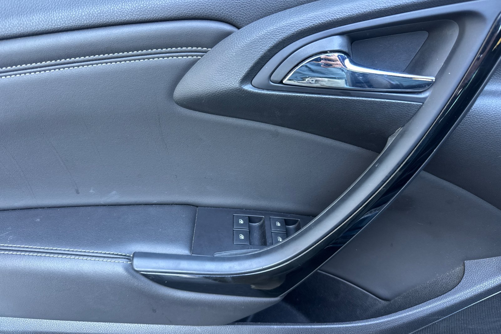 Used 2016 Buick Cascada Premium FWD image 13