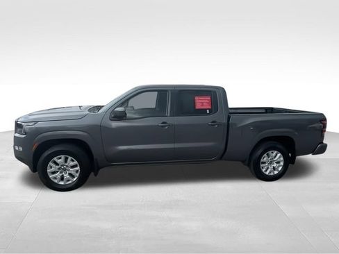Certified 2023 Nissan Frontier SV w/ Technology Package AWD/4WD image 6