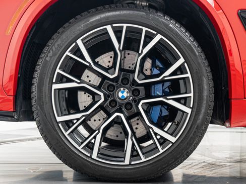 Used 2021 BMW X5 M AWD/4WD image 10