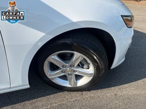 Used 2024 Chevrolet Malibu LT FWD image 11