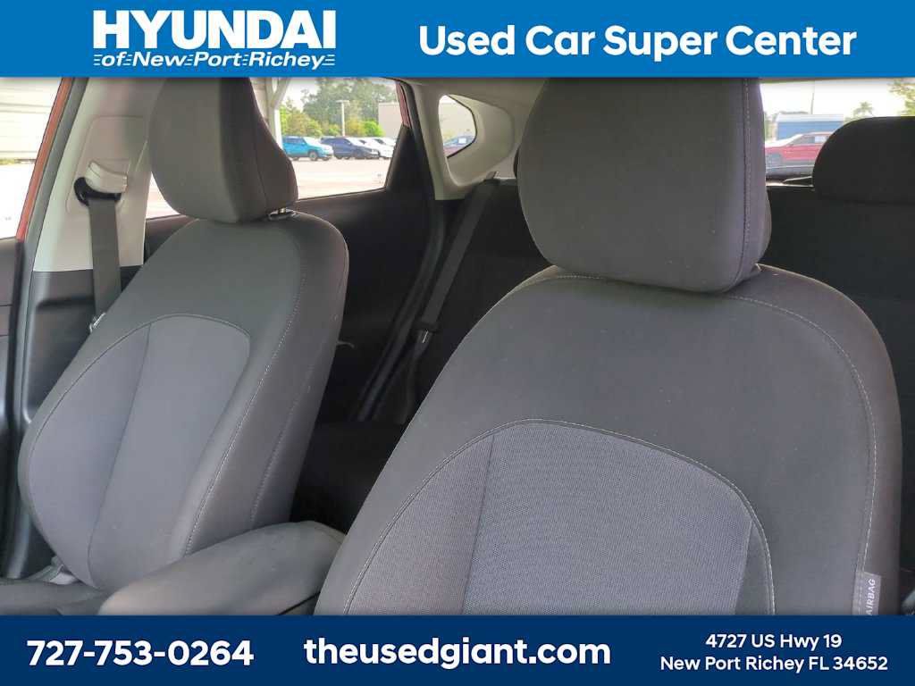 Certified 2024 Hyundai Kona SEL FWD image 7