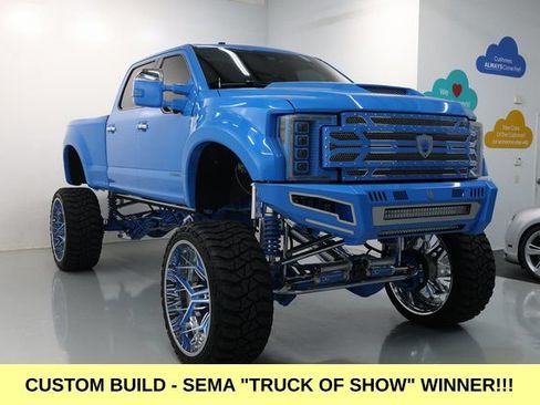Used 2018 Ford F250 Platinum w/ Platinum Ultimate Package AWD/4WD image 3