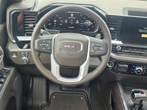 New 2026 GMC Sierra 1500 SLT AWD/4WD image 13