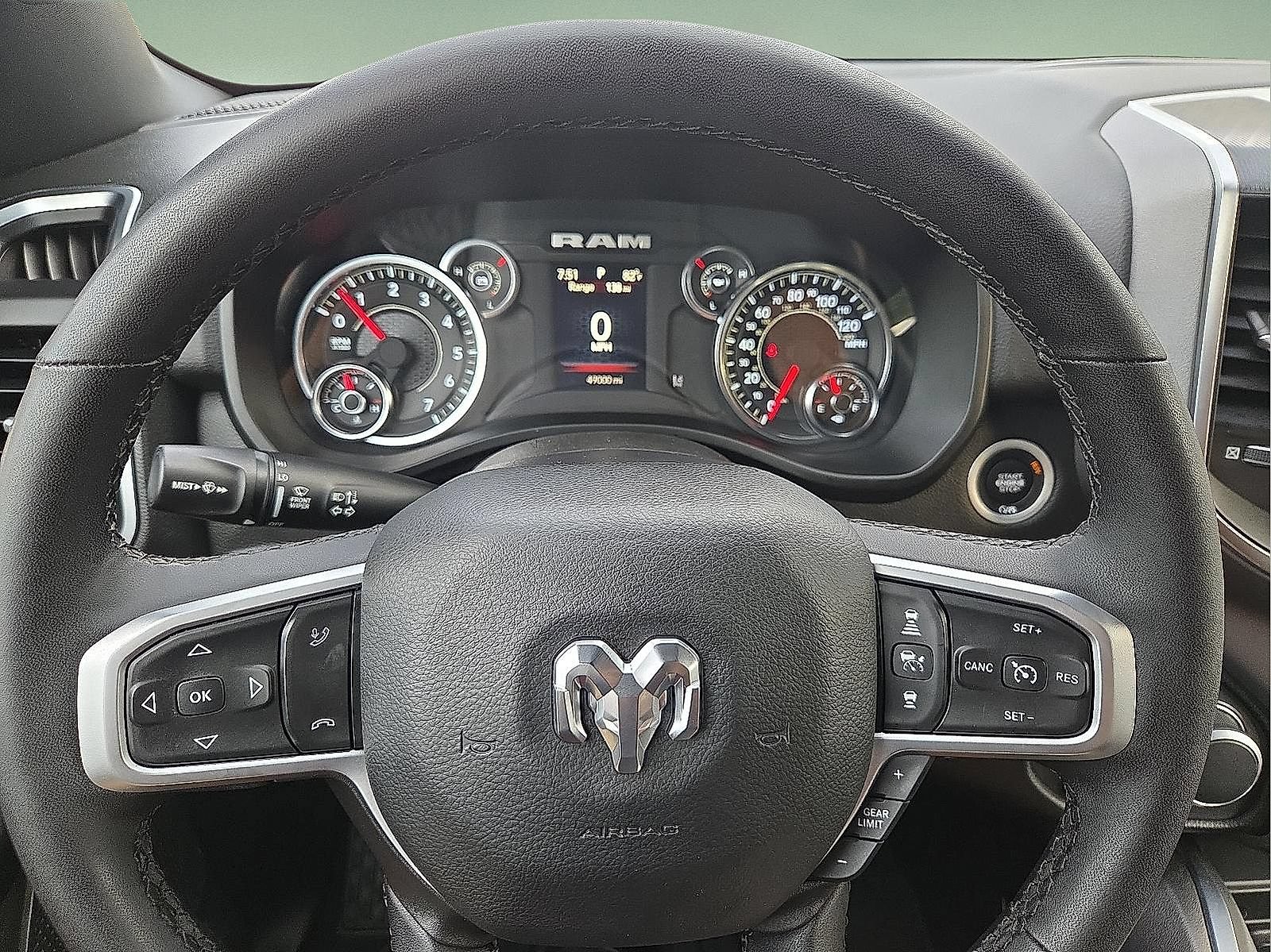 Used 2025 RAM 1500 Big Horn AWD/4WD image 24