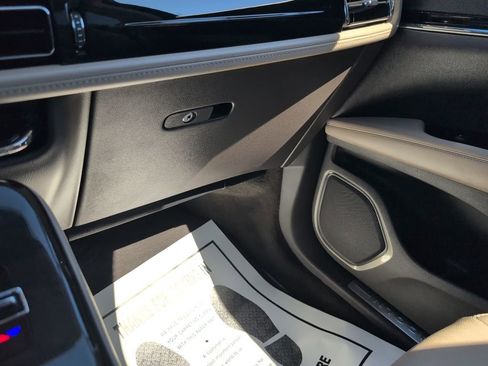 Used 2023 Lincoln Nautilus AWD image 21