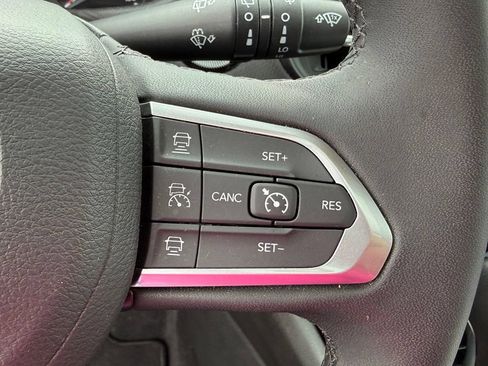 Used 2025 Jeep Compass Limited w/ Sun & Sound Group AWD/4WD image 22