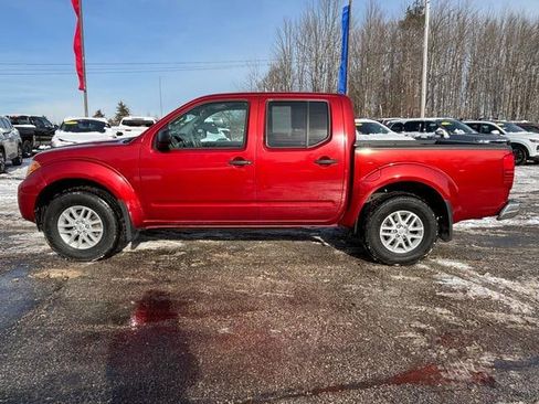 Used 2016 Nissan Frontier SV image 4