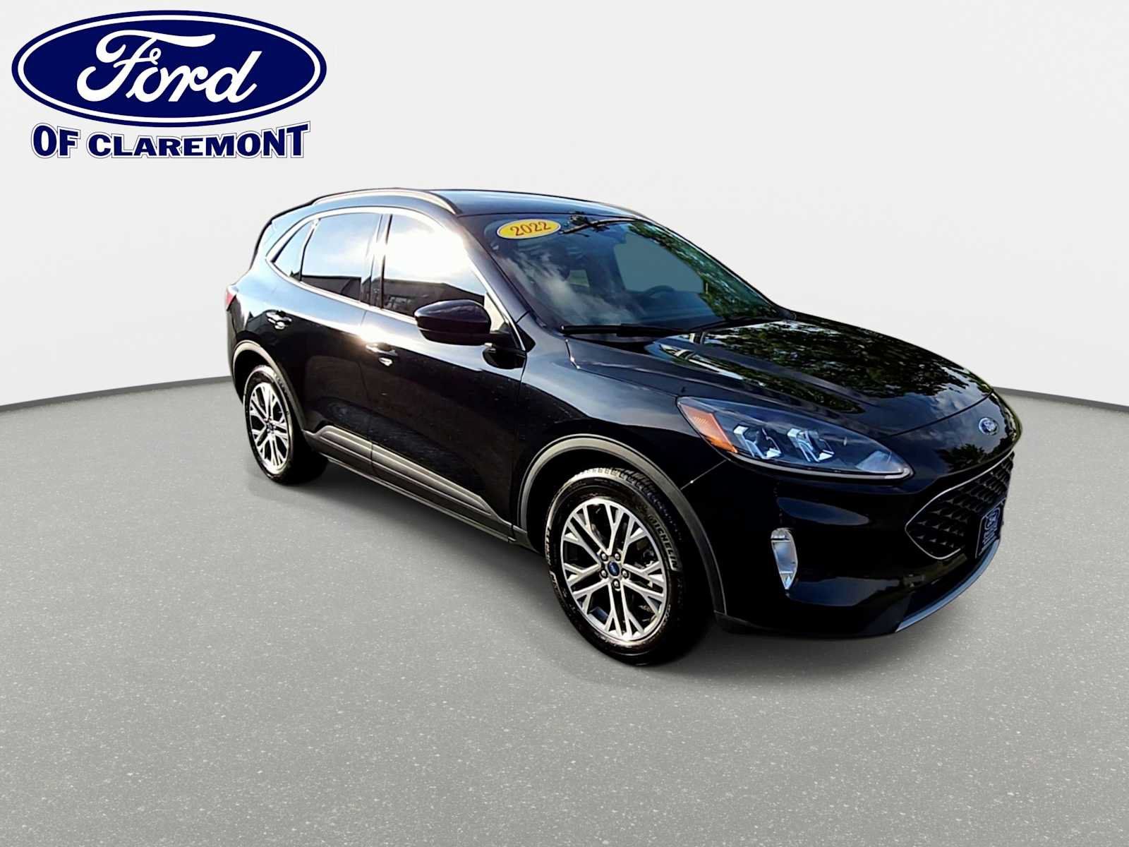 Used 2022 Ford Escape SEL FWD image 2