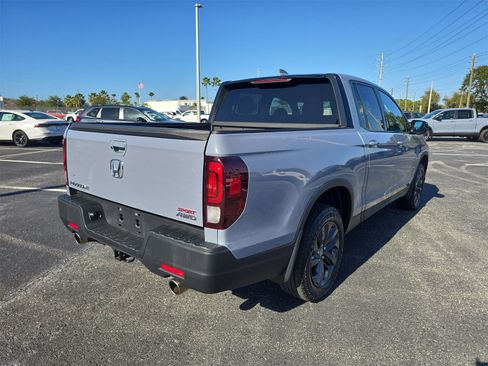 Used 2023 Honda Ridgeline Sport image 4