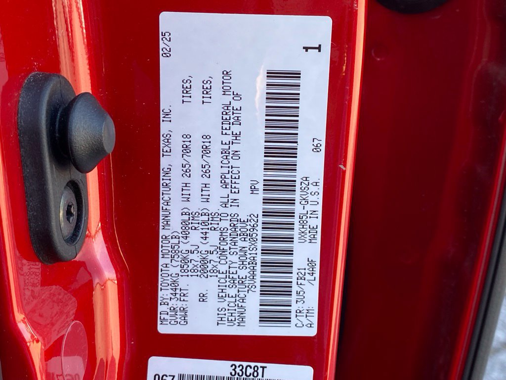 Used 2025 Toyota Sequoia SR5 AWD/4WD image 32