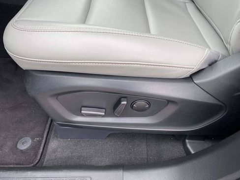 New 2026 Ford Explorer Active w/ Active Comfort Package AWD/4WD image 15