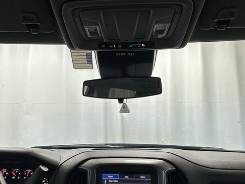 Used 2023 Chevrolet Silverado 1500 Custom image 18