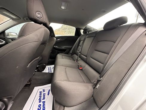 Used 2018 Chevrolet Malibu LS image 28