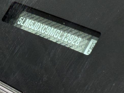 Used 2021 Lincoln Aviator AWD image 22