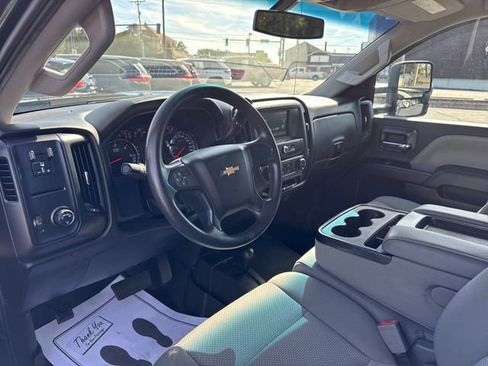 Used 2018 Chevrolet Silverado 2500 W/T w/ WT Convenience Package image 9