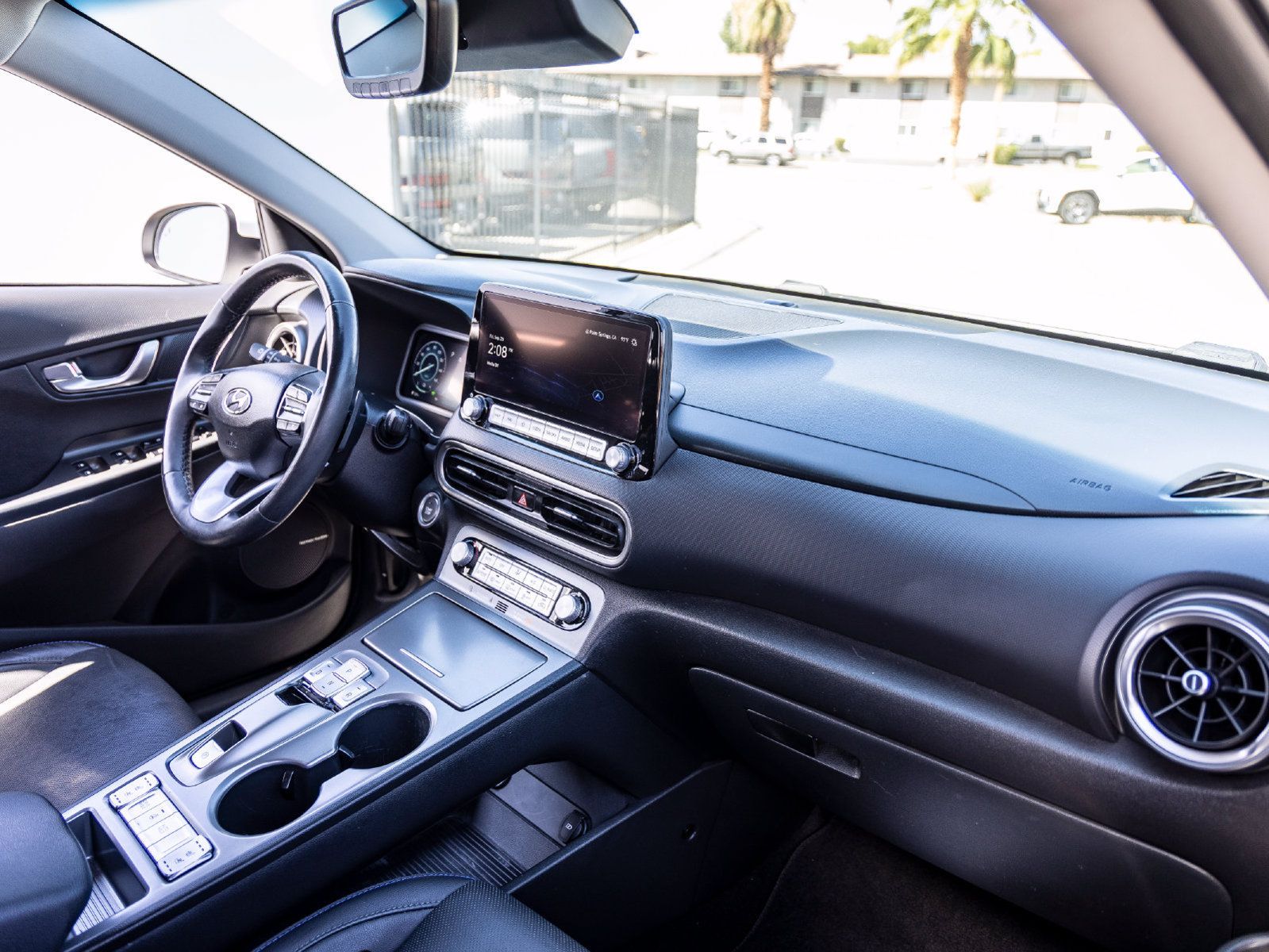 Used 2023 Hyundai Kona Limited FWD image 22