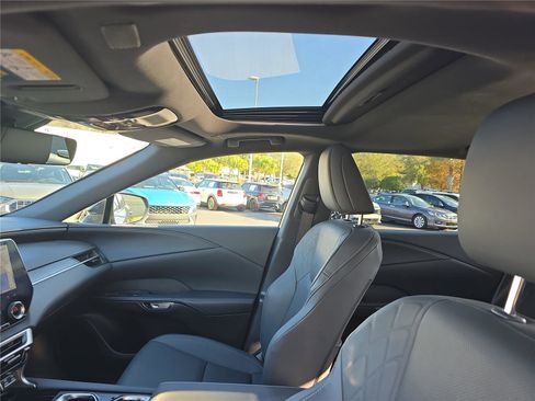 Used 2023 Lexus RX 350 Premium image 22